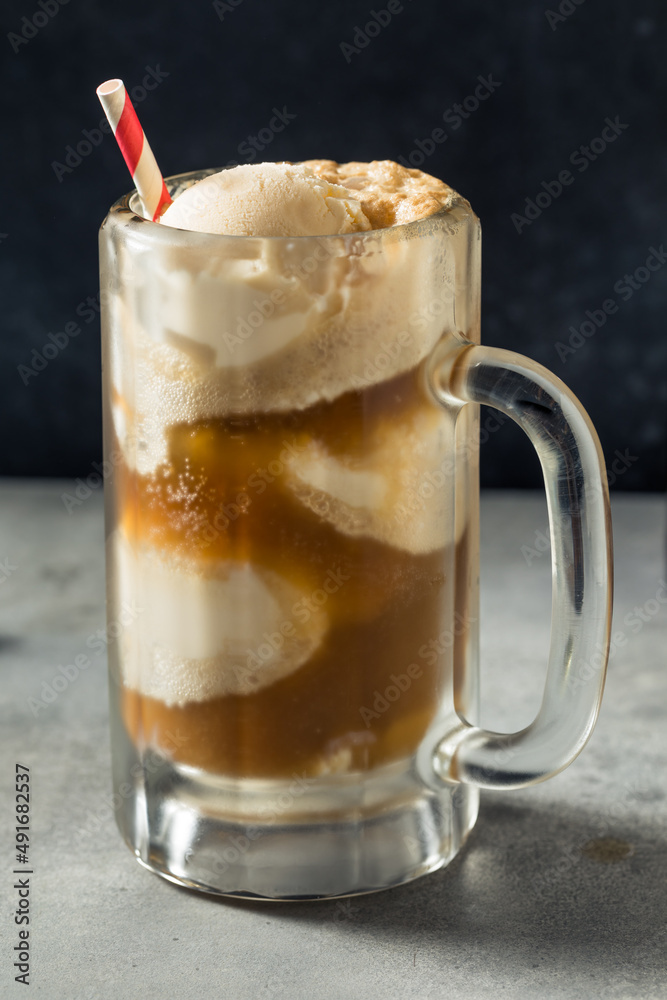 Cold Frozen Root Beer Float Cold Frozen Root Beer Float