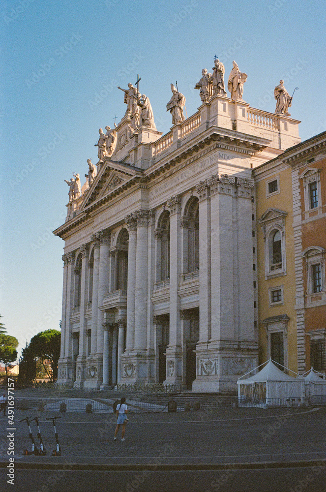 Roma Architecture