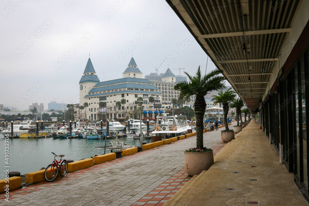 Naklejka premium View from Tamsui District in New Taipei, Taiwan