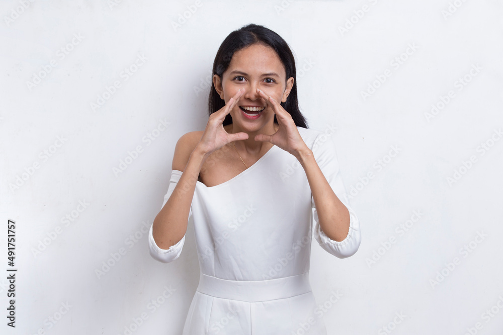 young asian beautiful woman shouting and yelling announcing isolated on white background
young asian beautiful woman shouting and yelling announcing isolated on white background
