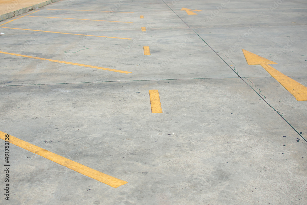 The symbol goes straight to the concrete road floor. The symbol goes straight to the concrete road floor.
