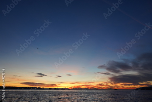 ビーチ　アンブルサイドビーチ　夕焼け　夕陽　夜明け　バンクーバー　ウエストバンクーバー　海 © Yuko
