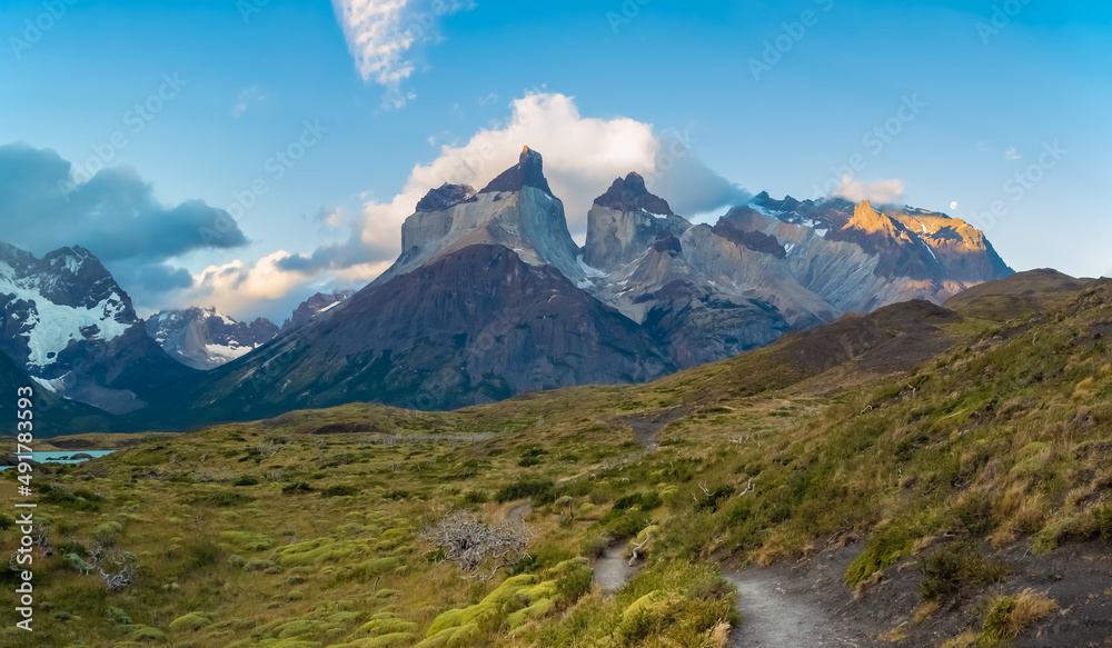 Breathtaking views of the distinctive granitze spiky peaks in the Torres del Paine National Park, southern Patagonia, Magallanes, Chile