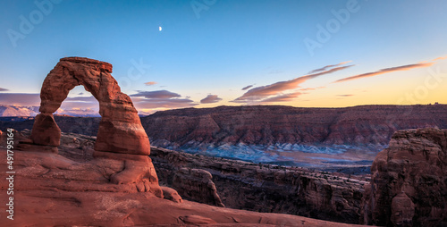 Sunset and Moonrise on Delicate Arch  Arches National Park  Utah