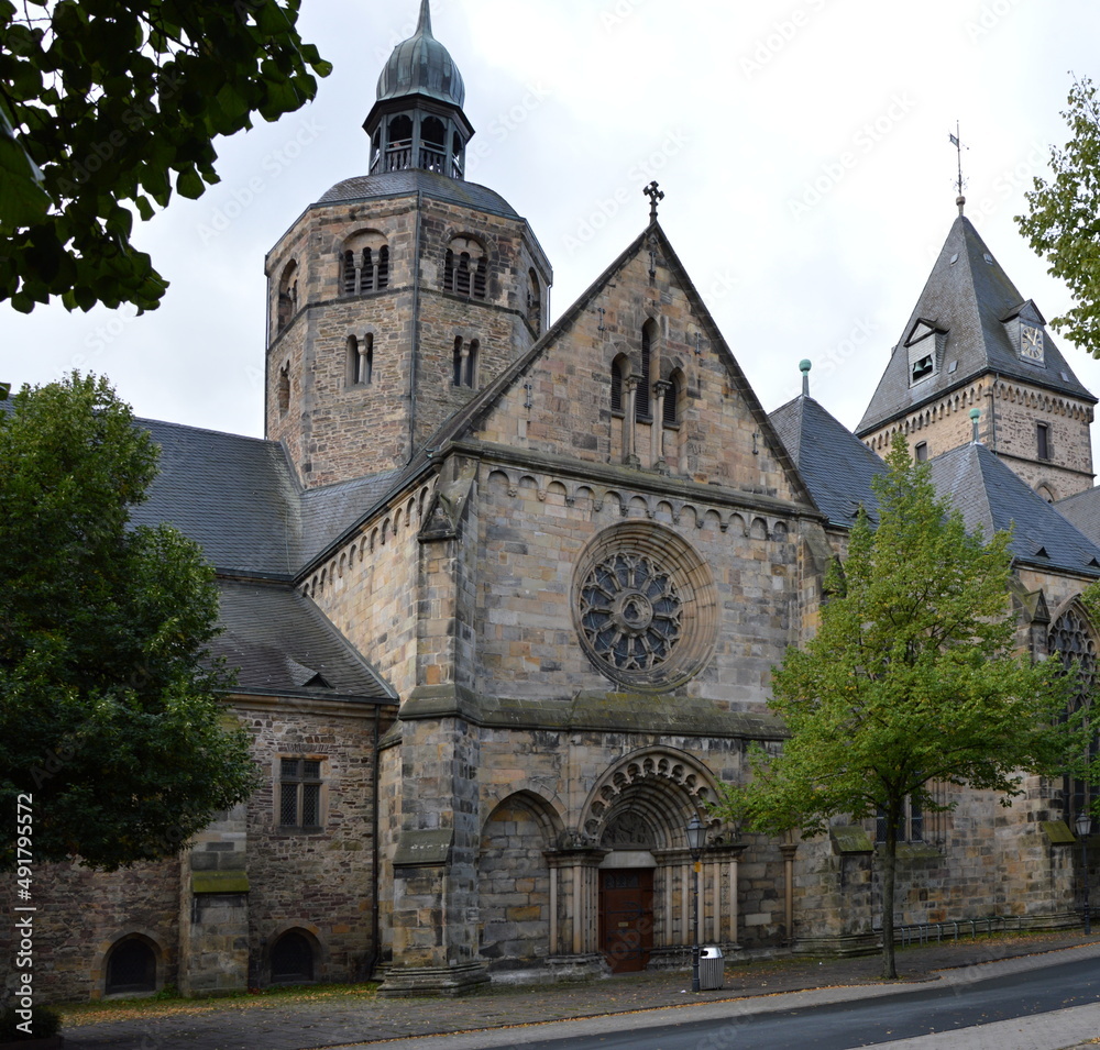 Historische Kirche in der Altstadt von Hameln, Niedersachsen