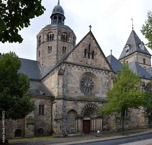 Historische Kirche in der Altstadt von Hameln, Niedersachsen