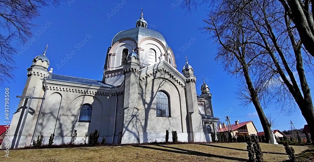 Ryszkowa Wola - kościół parafialny pw. św. Michała Archanioła