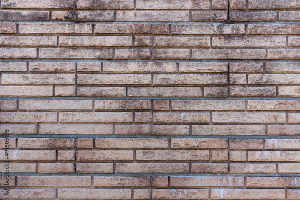 煉瓦風のタイルの壁