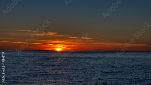 Alba di sole sulla costa ionica Etnea