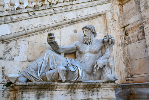 statue of Jupiter in Rome
