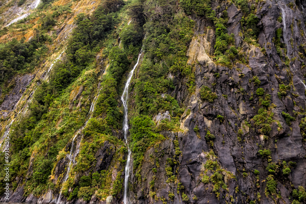 Fels, Wasser, Wasserfall. Fels, Wasser, Wasserfall.