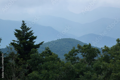 Great Smoky Mountains in blue © Allen Penton