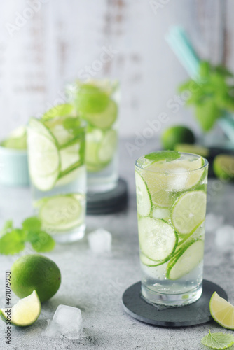 Mineral water with lime and cucumber