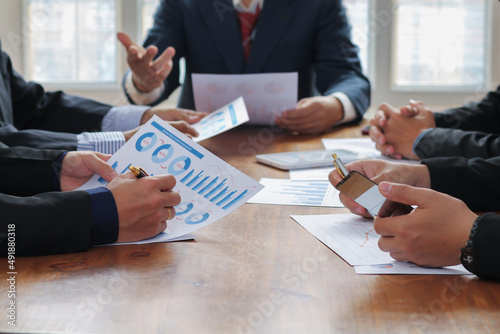 Canvastavla investor in the meeting room are advising and discussing to make good business profits