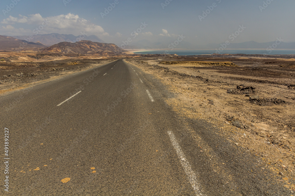 Road to lake Assal in Djibouti