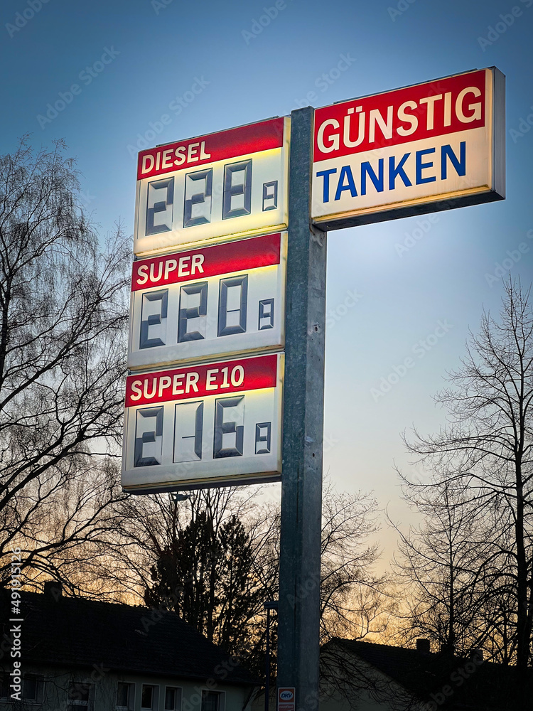 Günstig Tanken Reklame in Deutschland
