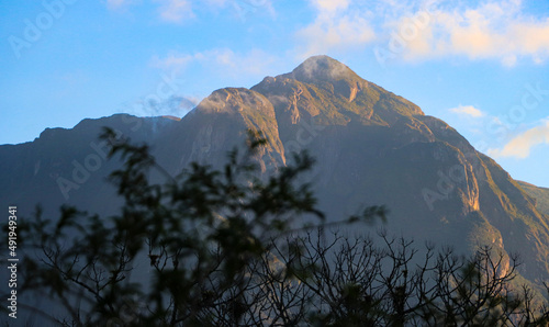 Pico Marumbi, montanha da Serra do Mar paranaense