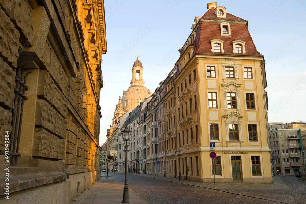 Sunny April morning on a city street, Dresden