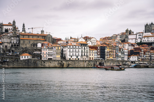 Street Photography em Gaia com vista para o Porto