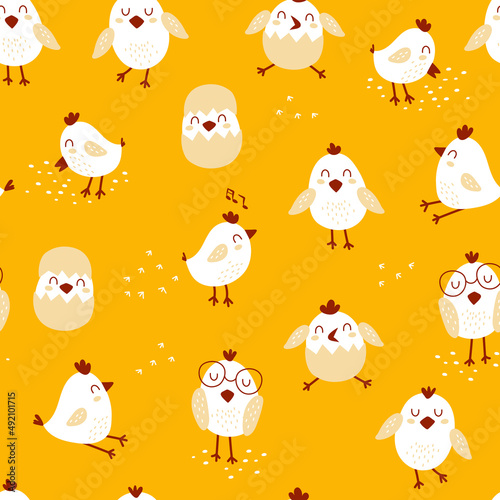 Seamless pattern with  yellow chicks. Vector illustrations