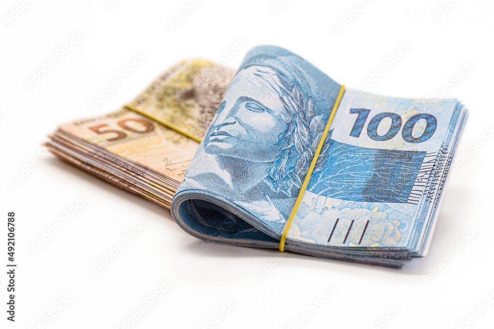 Many Banknotes Of 100 And 50 Reais Brazilian Money Thousand Reais many-banknotes-of-100-and-50-reais-brazilian-money-thousand-reais