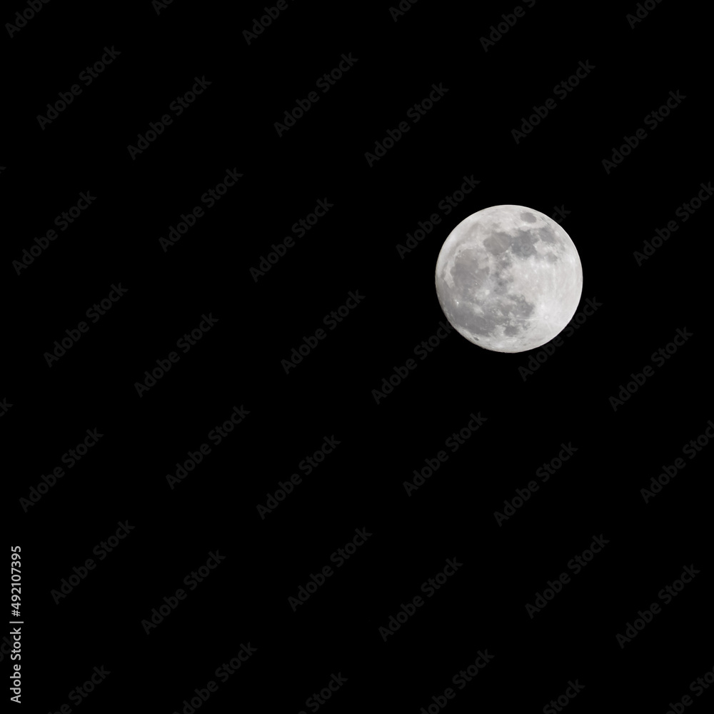 Moon Timelapse, Stock time lapse : Full moon rise in dark nature sky, night time. Full moon disk time lapse with moon light up in night dark black sky. High-quality free video footage or timelapse Moon Timelapse, Stock time lapse : Full moon rise in dark nature sky, night time. Full moon disk time lapse with moon light up in night dark black sky. High-quality free video footage or timelapse