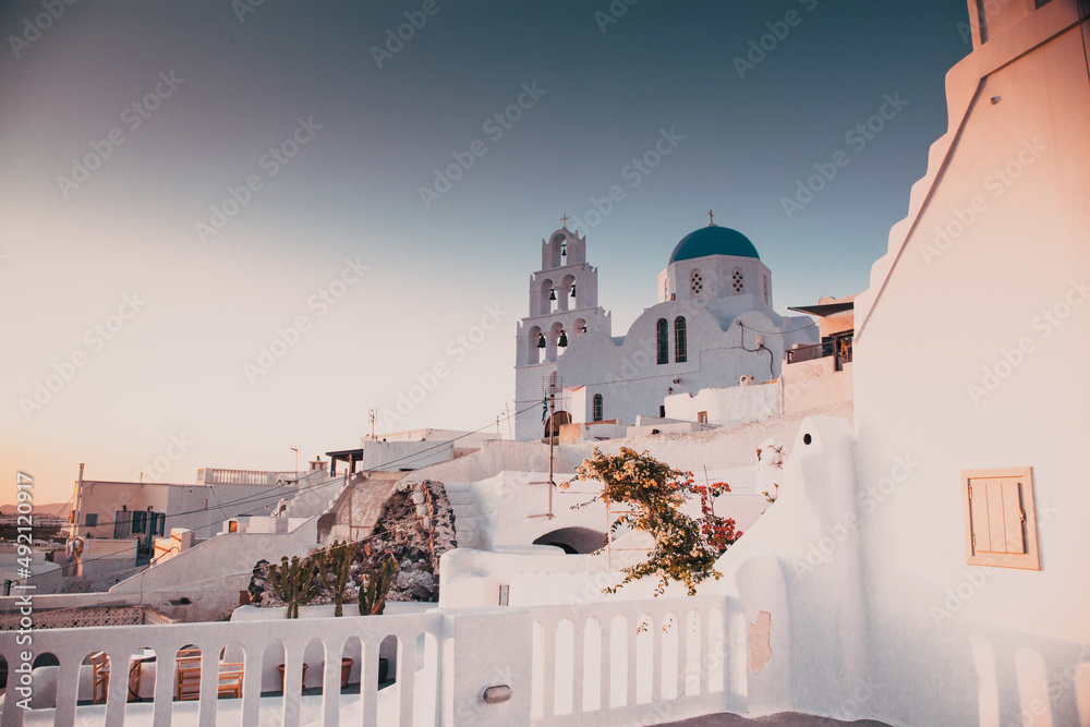 Fototapeta premium luxury holiday in Santorini, Greece