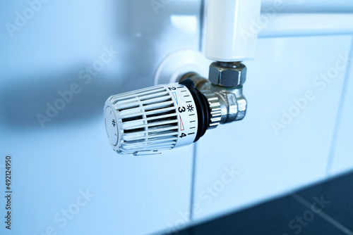 Thermostatic head from a heater. People heat up when it's cold. In many places, heating costs are increasing due to gas or electricity. The stages of the thermostat are visible.