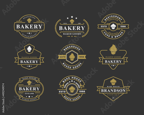 Set of Vintage Retro Badge for Bakery Logos. Good for Bakehouse and Cafe Typography Elements and Silhouettes