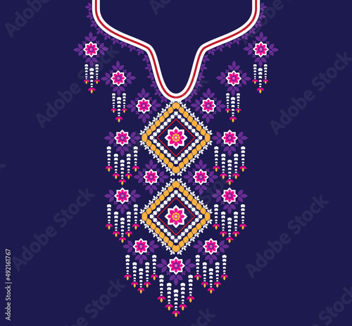 neckline Ethnic,Geometric,tribal,oriental,traditional,necklace design for fashion women
