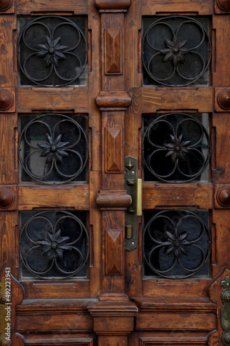 vintage door on Andriivs'kyi descent in Kyiv 