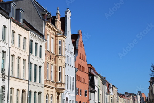 Altbauten in der Altstadt von Wismar (Old townhouses in the city of Wismar, Germany)