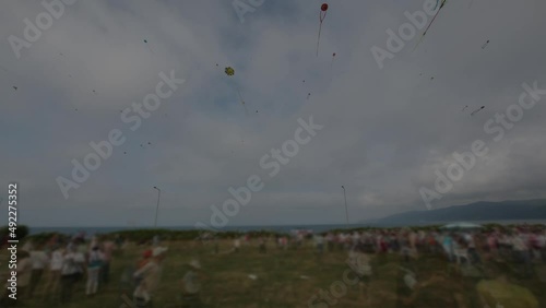 Wallpaper Mural Kite Festival 4K Time Lapse. Moving clouds. A fabulous image. Torontodigital.ca