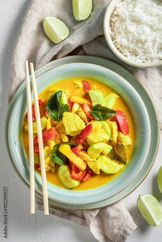 Fresh and spicy yellow curr...