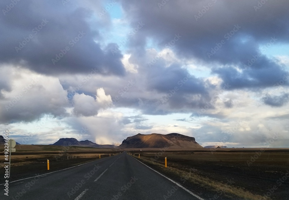 iceland road