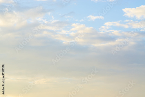 Fototapeta Naklejka Na Ścianę i Meble -  Blue sky with fluffy cloud evening sky