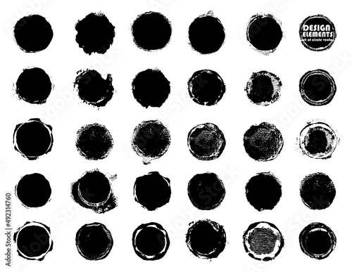 Grunge circle frames. Round shapes. Grunge textured hand drawn elements set isolated on white background, Vector illustration.