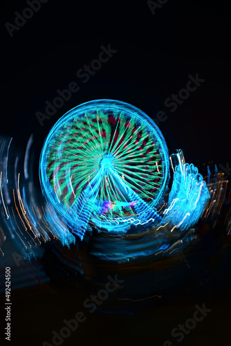 attraction ferris wheel in Kyiv in lights