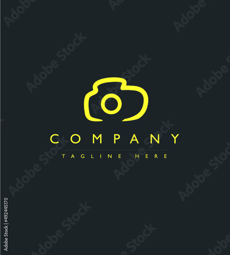 Camera icon vector illustration. Photo studio logo design. 