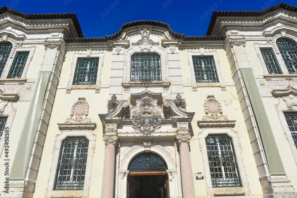 Obraz premium Banco de Portugal – Galeria Municipal in Leiria, Portugal