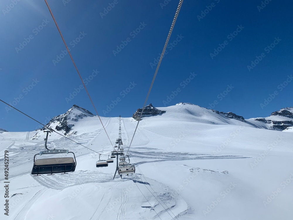Obraz premium ski lift chairs