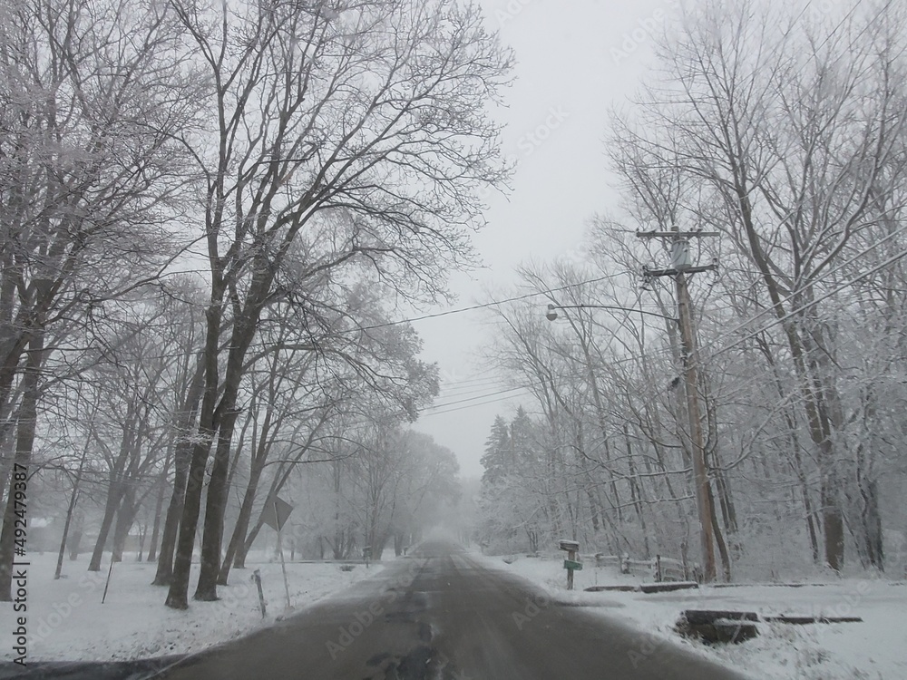Fototapeta premium snow covered road