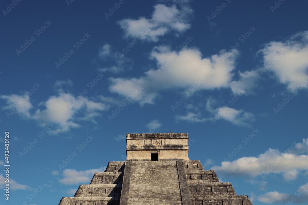 Chichen itza pyramid