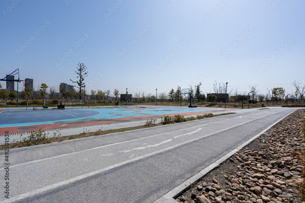 Fototapeta premium road in city park