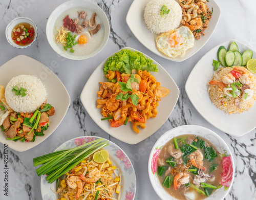 Mixed Thai and Muslim Food Selections 