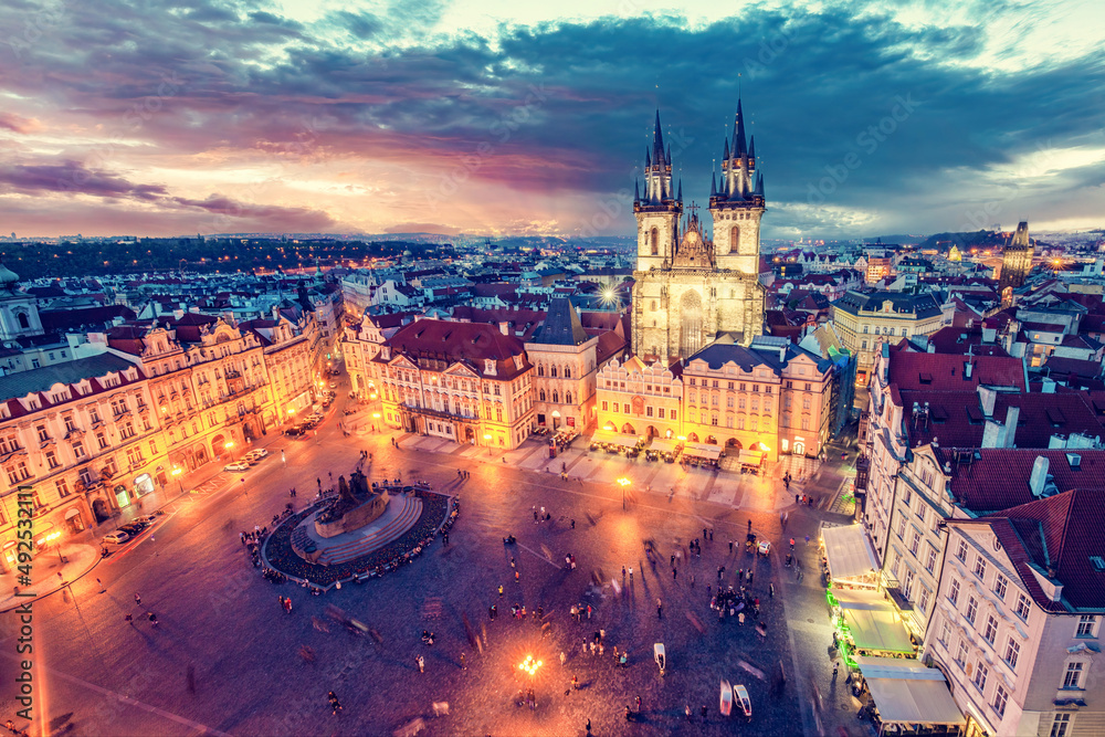 Fototapeta premium Prague, Czech Republic old town with Tyn Church at night