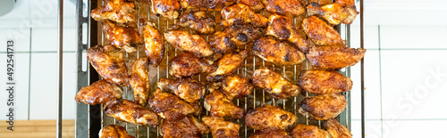 Buffalo Chicken Wings im Ofen zubereitet mit Marinade 