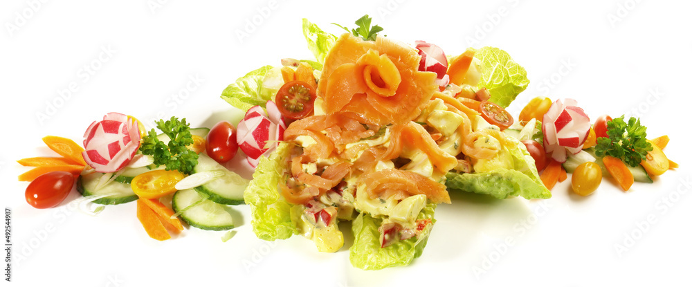 Low carb Eiersalat mit Lachs - Eier, Räucherlachs, Salat und Gemüse  Freigestellt Panorama Stock Photo | Adobe Stock