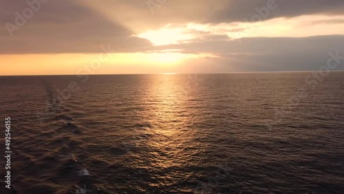 Sonnenuntergang im Meer