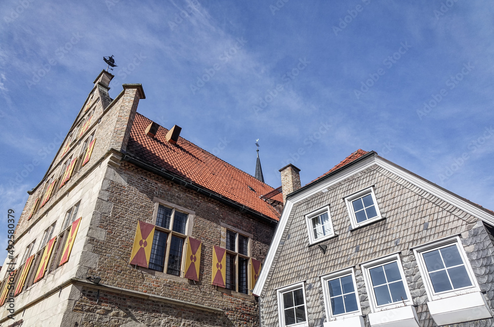 Schöne historische Fassaden an einem Marktplatz in der Altstadt von Werne
